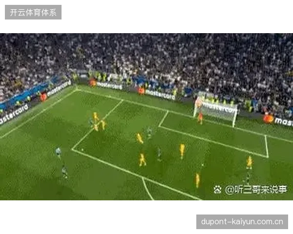 维蒂尼亚凭借冠绝全队的跑动距离入选最佳阵容，成为巴黎中场控球节拍器